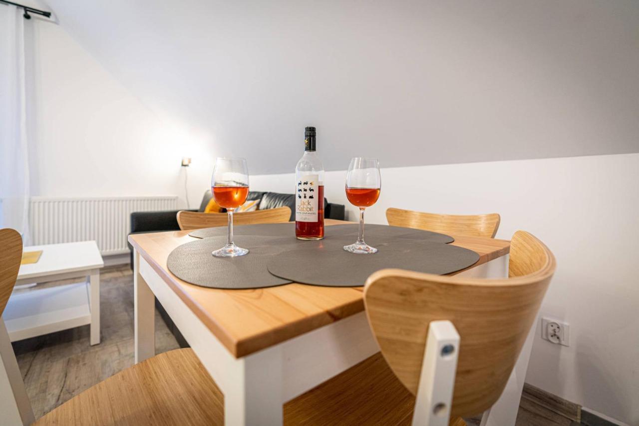 Apartamenty Ustronne Lisciasta Extérieur photo